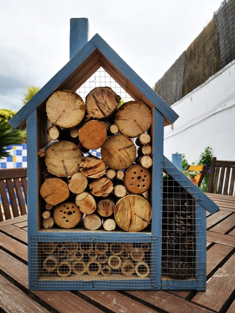 decoracion-azul-madera